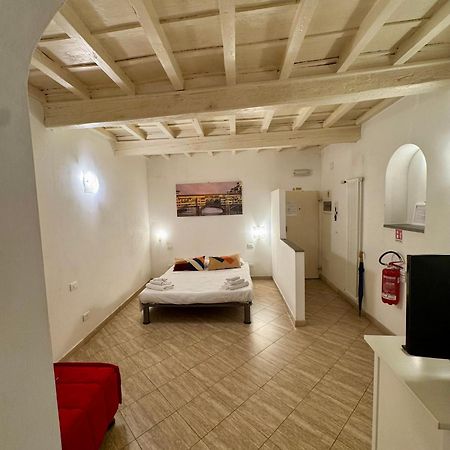 Lovely Portion Of Property Few Steps From Basilica Santa Croce 피렌체 외부 사진