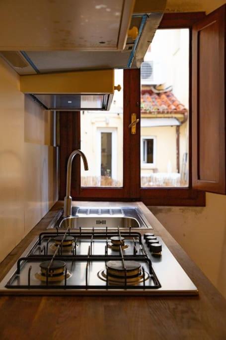 Lovely Portion Of Property Few Steps From Basilica Santa Croce 피렌체 외부 사진